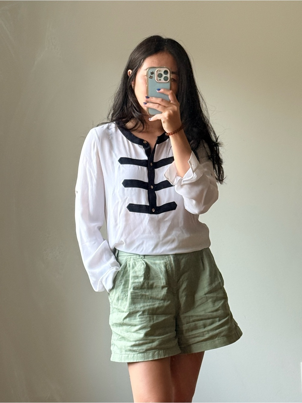 Banana Republic White Popover Blouse with Navy Trim - small